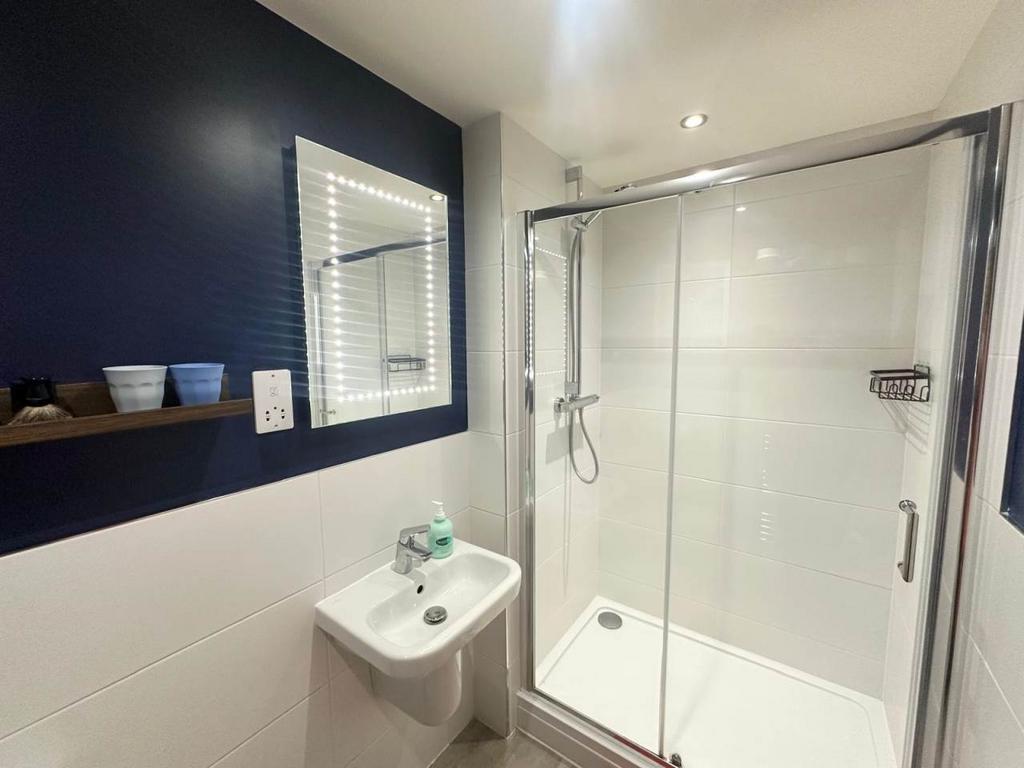 Bathroom (1)
