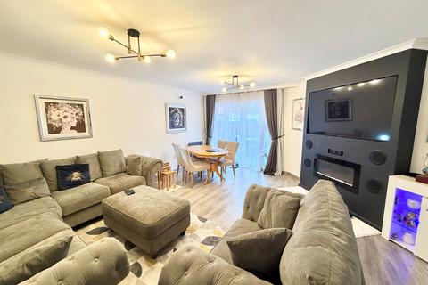 undefined, Rose Close, Corby