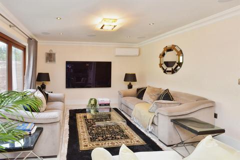 undefined, Ashford Crescent, Grange Farm, Milton Keynes