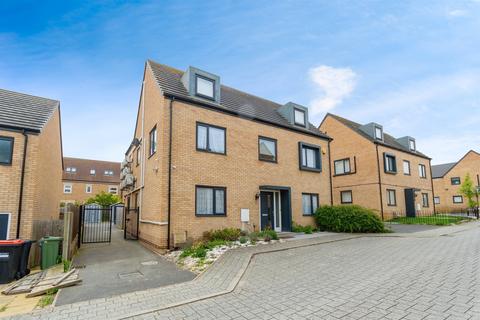 5 bedroom detached house for sale, Rains Road, Oxley Park, Milton Keynes
