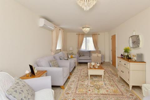 5 bedroom detached house for sale, Rains Road, Oxley Park, Milton Keynes