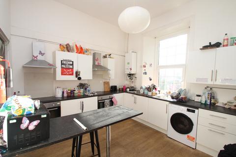 undefined, Great Western Road, Glasgow, G12