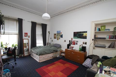 undefined, Great Western Road, Glasgow, G12