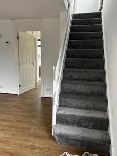 3 bedroom end of terrace house to rent, St Saviours Road, Reading RG1