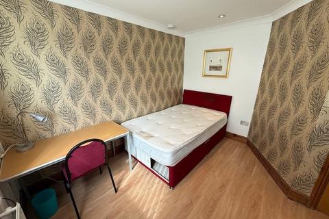 undefined, A Brookwood Crescent, Nottingham, NG4