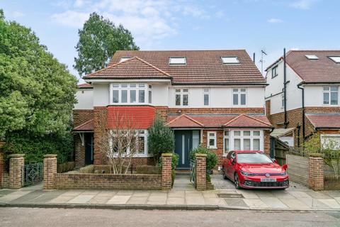 5 bedroom detached house to rent, Vicarage Drive, London, SW14