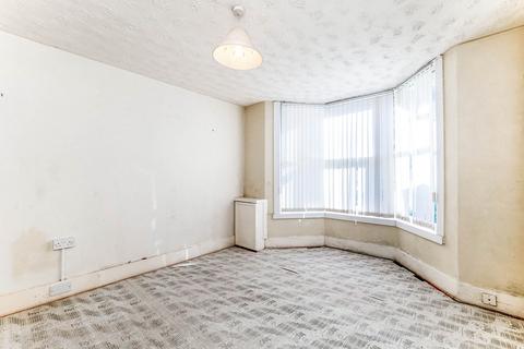 1 bedroom ground floor flat for sale, York Road, Paignton
