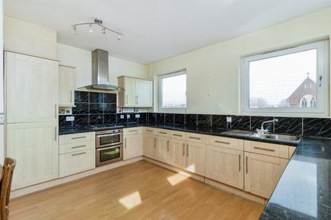 3 bedroom apartment for sale, Sands Road, Paignton