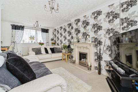 3 bedroom terraced house for sale, Gibson Road, Paignton