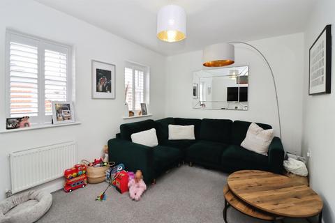 4 bedroom semi-detached house for sale, Hunters Walk, Chesterfield