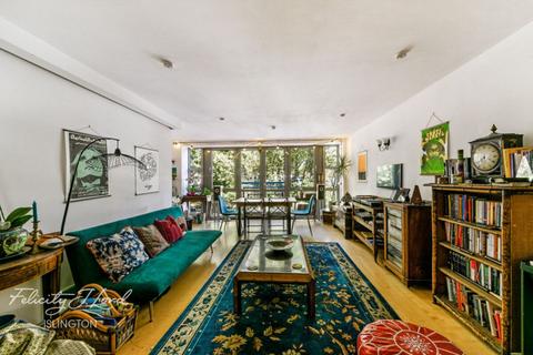 2 bedroom flat for sale, Hoxton Square, London, N1