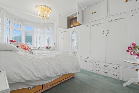 3 bedroom semi-detached house for sale, Silverdale Close, Coventry, CV2