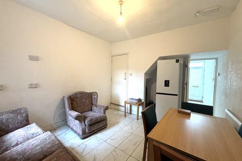 4 bedroom house to rent, Hubert Road, Birmingham, B29