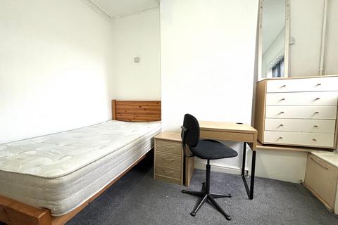 4 bedroom house to rent, Hubert Road, Birmingham, B29