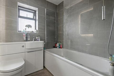 3 bedroom end of terrace house for sale, Thorncliffe Way, Nuneaton, CV10