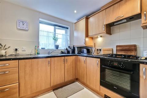 undefined, Spruce Road, Nuneaton, CV10