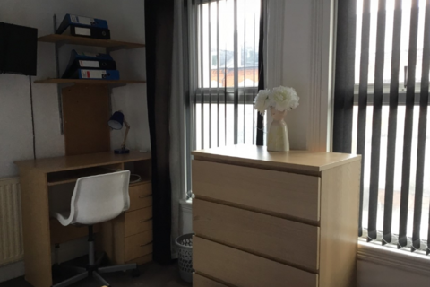 5 bedroom house to rent, Hubert Road, BIRMINGHAM, B29