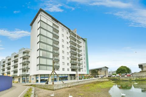 2 bedroom penthouse for sale, Marrowbone Slip, Plymouth