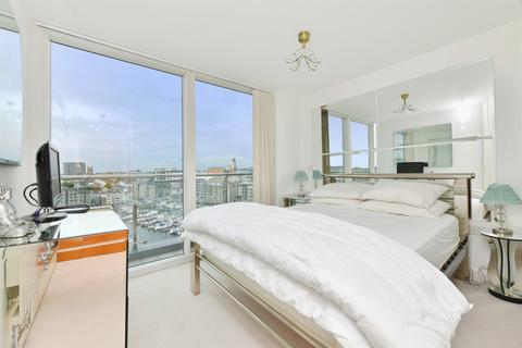 2 bedroom penthouse for sale, Marrowbone Slip, Plymouth