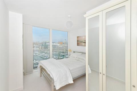 2 bedroom penthouse for sale, Marrowbone Slip, Plymouth