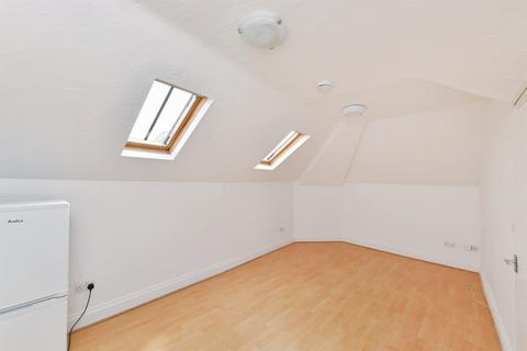 2 bedroom flat for sale, Bretonside, Plymouth