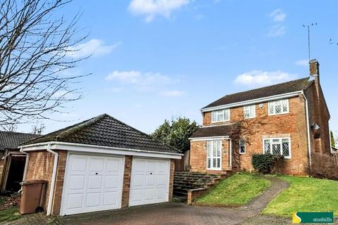 4 bedroom detached house for sale, Kentstone Close, Northampton NN2