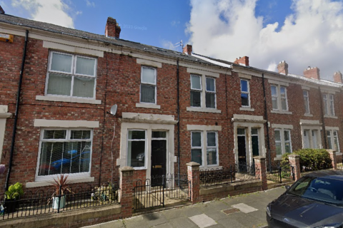 undefined, Room 3, Windsor Avenue, Gateshead, NE8
