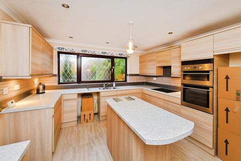 3 bedroom detached house for sale, Austin Crescent, Plymouth