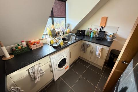 4 bedroom flat to rent, Arthur Street, NOTTINGHAM, NG7