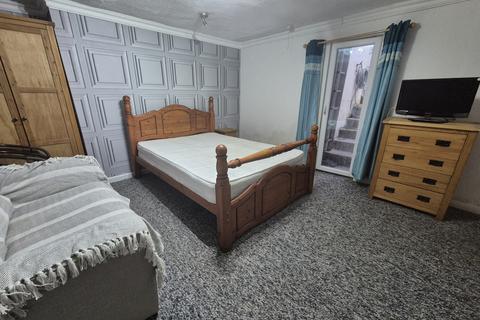 House share to rent, Thornton Avenue, Plymouth, PL4