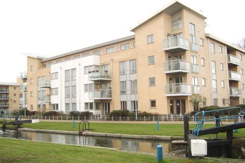 2 bedroom flat for sale, Hill Road South, Chelmsford, Essex CM2