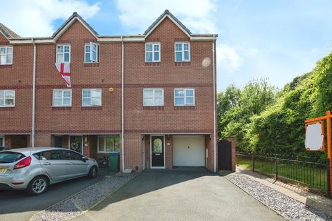 4 bedroom townhouse for sale, Thunderbolt Way, Tipton