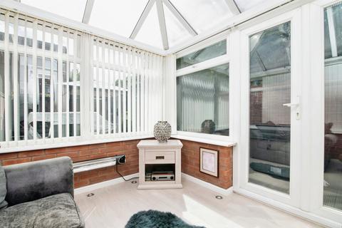 4 bedroom townhouse for sale, Thunderbolt Way, Tipton