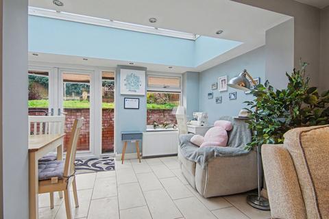 2 bedroom semi-detached bungalow for sale, Durham Crescent, Allesley, CV5