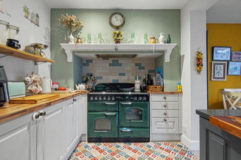 3 bedroom semi-detached house for sale, Kenilworth Road, Balsall Common, CV7