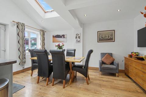 4 bedroom detached house for sale, Ferndale Close, Nuneaton, CV11