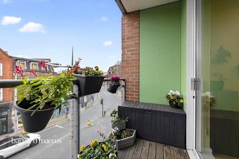2 bedroom flat for sale, Rye Lane, London
