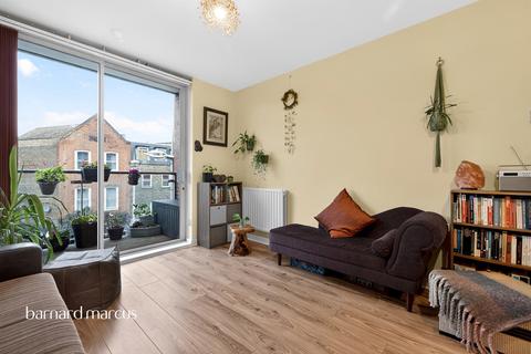 2 bedroom flat for sale, Rye Lane, London