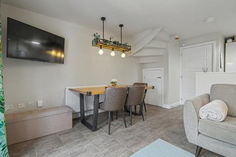 3 bedroom semi-detached house for sale, Fleece Lane, Nuneaton, CV11