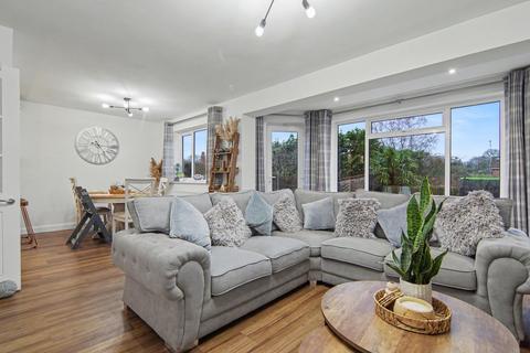 4 bedroom detached house for sale, Kemps Green Road, Balsall Common, CV7