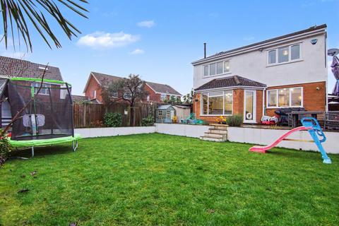 4 bedroom detached house for sale, Kemps Green Road, Balsall Common, CV7