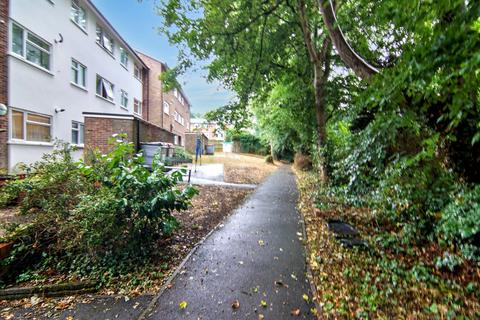 1 bedroom flat for sale, Webster Avenue, Kenilworth, CV8