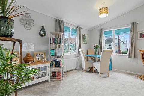 2 bedroom mobile home for sale, Mill Farm Park, Bulkington, CV12