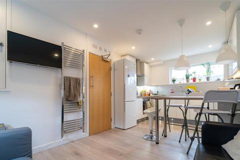 undefined, Leeson Walk, BIRMINGHAM, B17