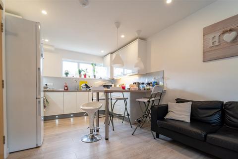 undefined, Leeson Walk, BIRMINGHAM, B17