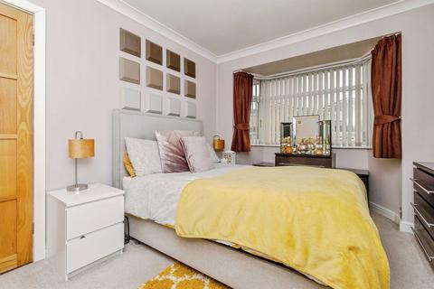 3 bedroom semi-detached house for sale, Oldbury Street, Wednesbury
