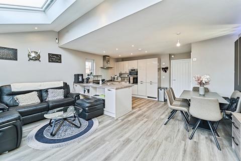 3 bedroom detached house for sale, The Parade, West Bromwich