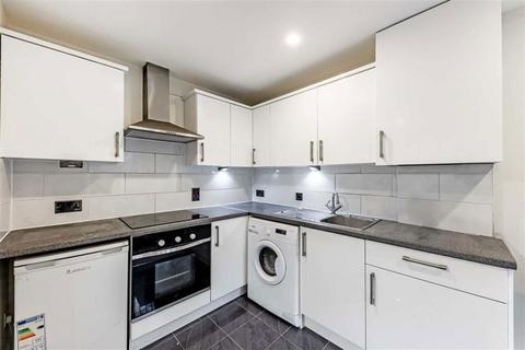 1 bedroom flat to rent, Queen's Gate Terrace, London SW7