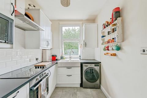 1 bedroom apartment for sale, Linkfield Lane, Redhill