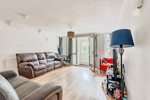 undefined, Woodlands Road, Redhill